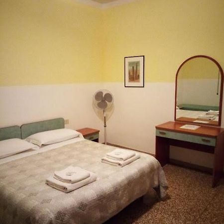 B&B Silvano Μπολόνια Εξωτερικό φωτογραφία